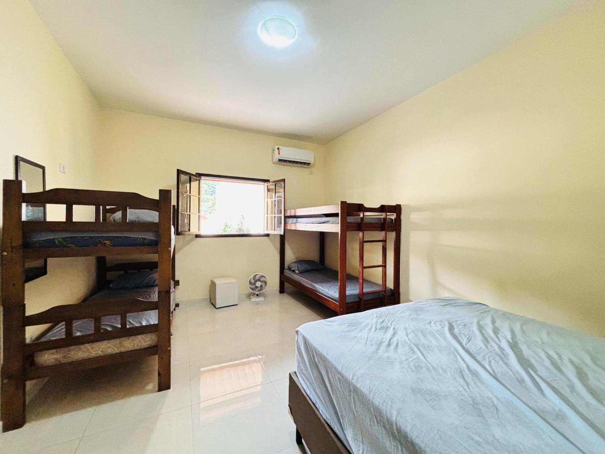 Casa 200 Mts Da Do Tombo Holiday home *